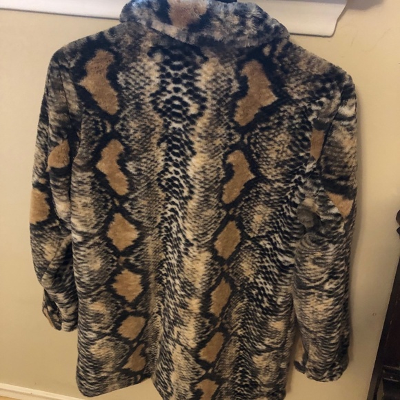 Democracy brand faux fur Jacket - Picture 2 of 2